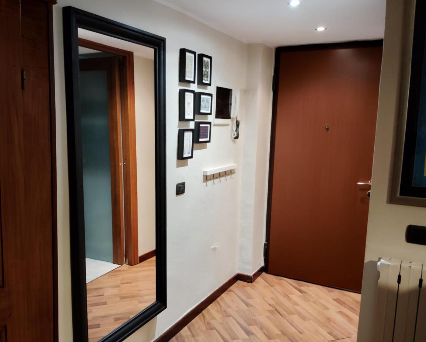 Vfh Stylish Boutique Apartment-City Center Mailand Exterior foto